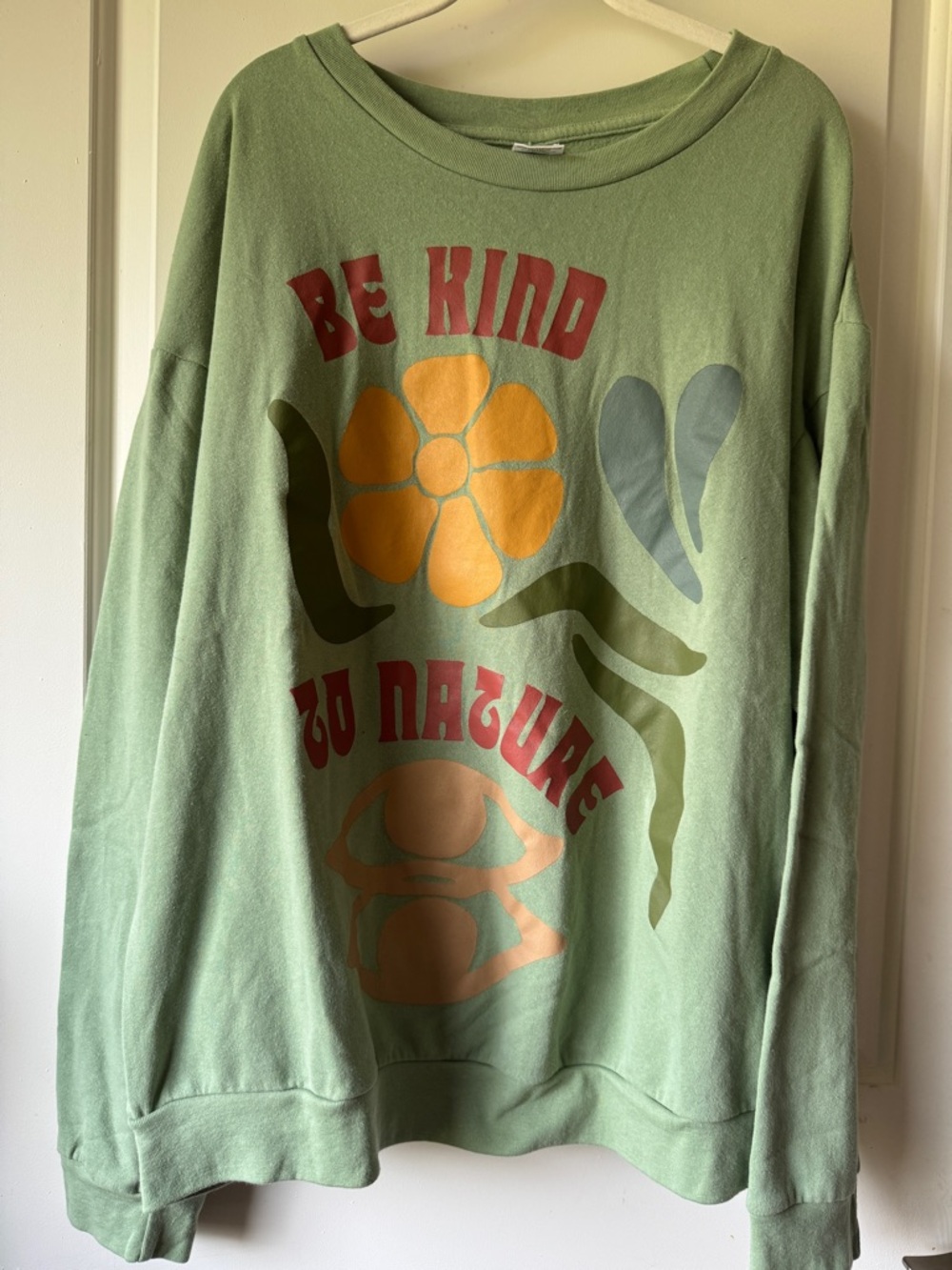 Be Kind Green Graphic Sweatshirt
